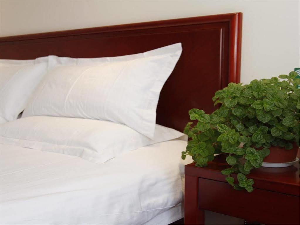 Greentree Alliance Beijing Film Academy Hotel Екстериор снимка